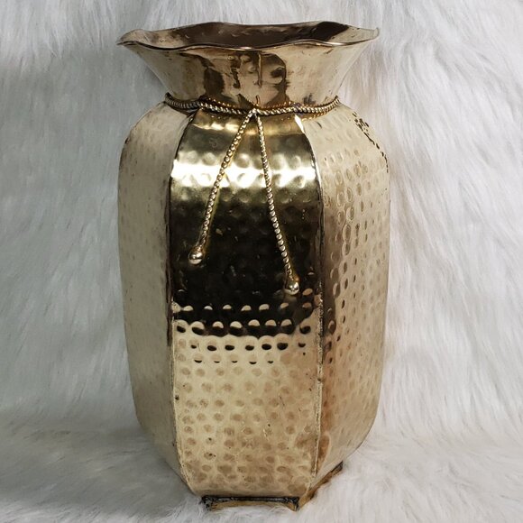 1990's Vintage MCM Decor Handmade India Hammered Rope Brass Urn Style Vase - Picture 8 of 16